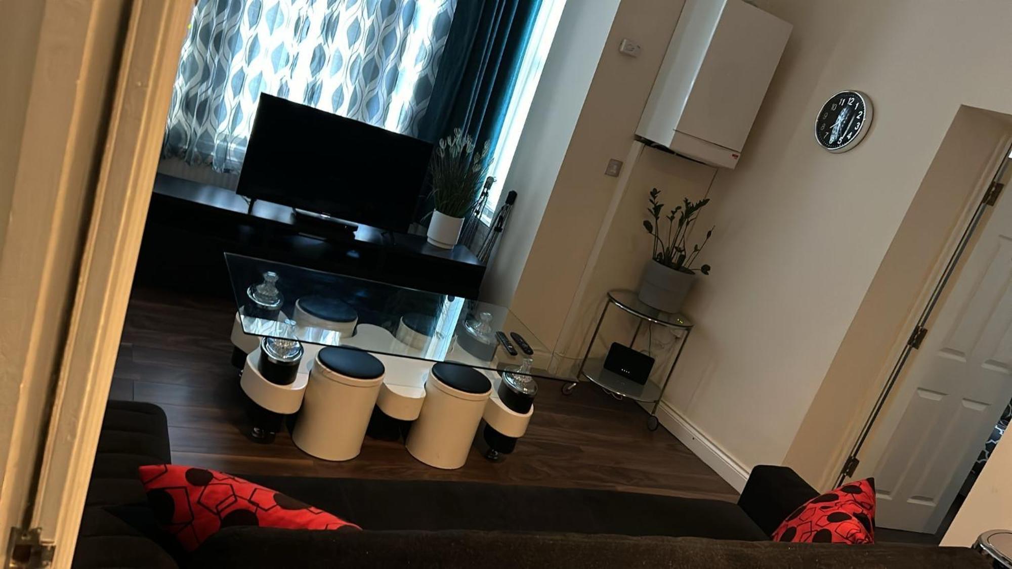 Luxurious 2 Bed Apartment Bedford Buitenkant foto