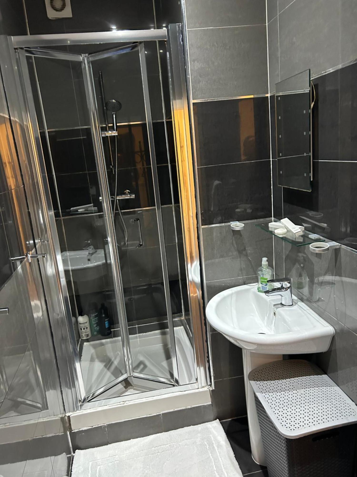 Luxurious 2 Bed Apartment Bedford Buitenkant foto